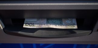 Co jest na odwrocie 100 zł?